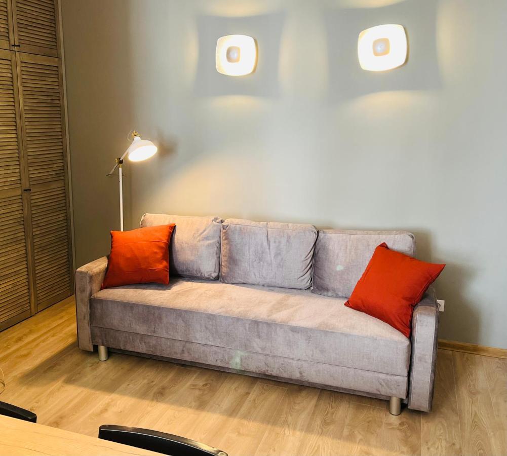 Library House Apartment Quiet&Compact 2 Rooms&Beds Riga Ngoại thất bức ảnh