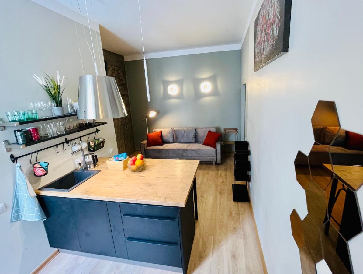 Library House Apartment Quiet&Compact 2 Rooms&Beds Riga Ngoại thất bức ảnh